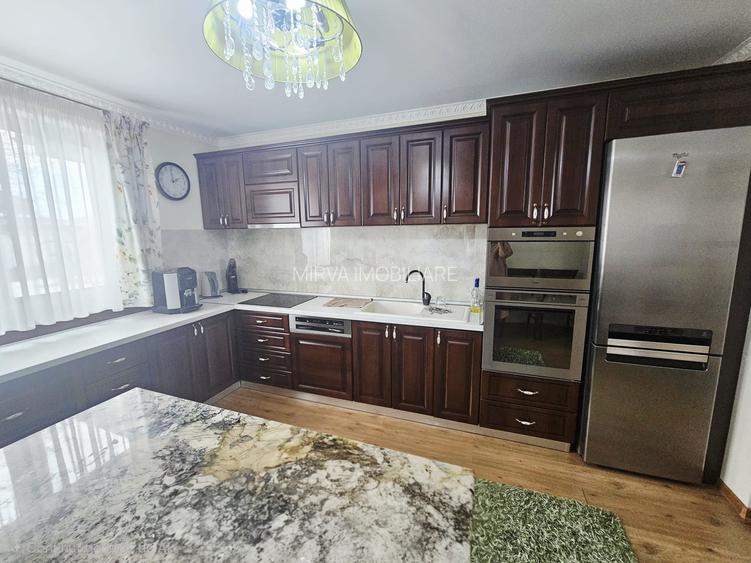 Vilă premium în Strejnicu | 8 camere | 345 mp utili | teren 595 mp - 27