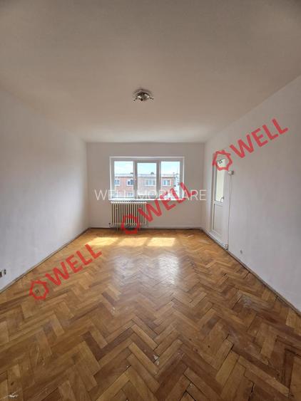 Bitai Klaudia  +40728084470 Arata adresa de email   Apartament cu 4 camere de în - 2