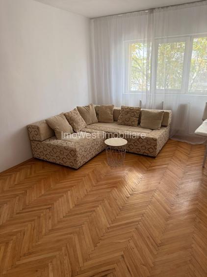 Soarelui | 3 camere | Decomandat | 2 băi | 2 balcoane | Etaj 3 - 3