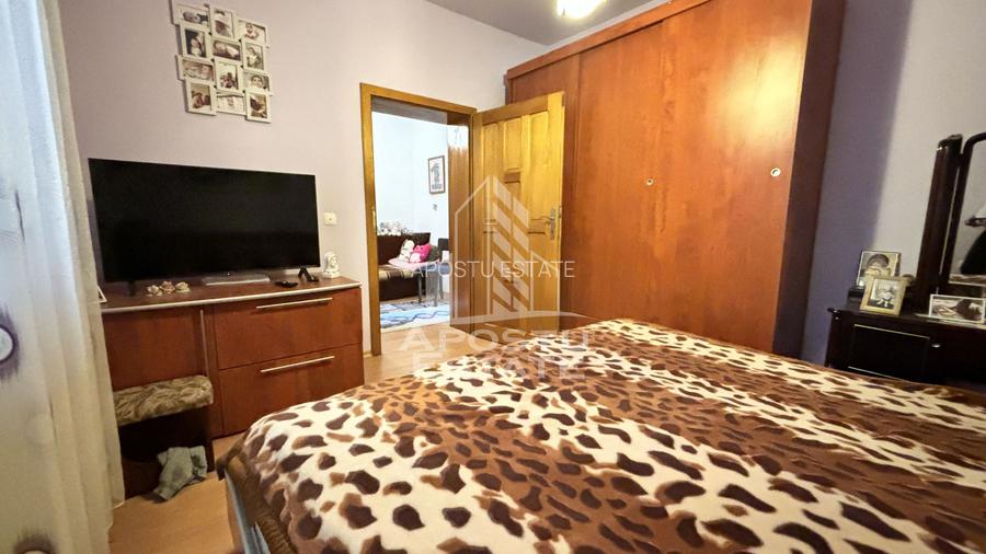 Casa cu 6 camere, 200 mp, 2 fronturi, Zona Mehala - 8