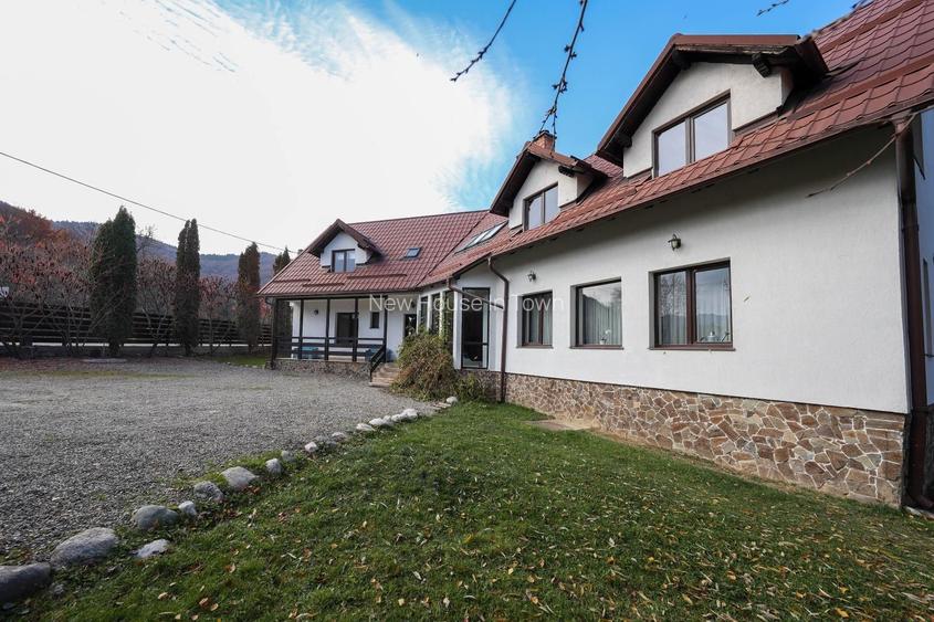 Vilă spațioasă de vânzare în Predeluț, Bran | 2000mp - 2