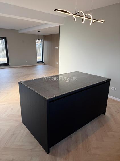 Apartament de vanzare-4 camere-115 mp utili-curte 200 mp-C. Cisnadiei! - 16