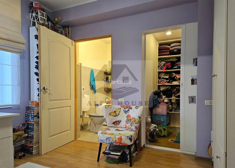 Oportunitate - Apartament cu trei camere in vila, zona Tractorul 70 mp - 17