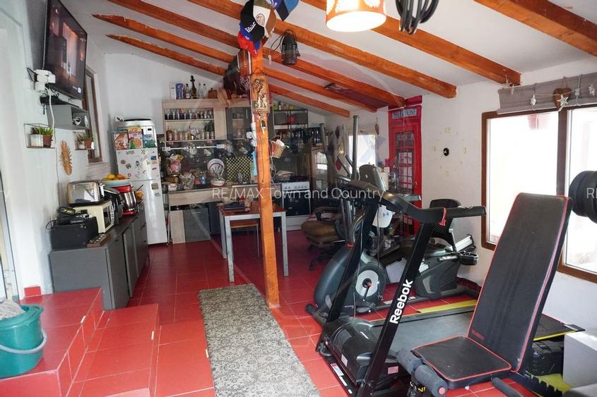 Casă cu 6 camere la Crăciunesti - 15