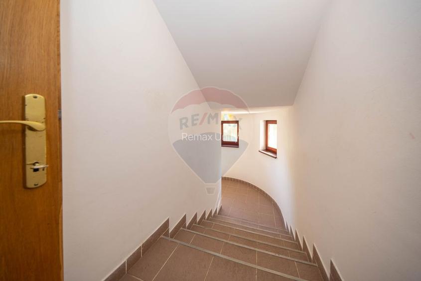 Vilă Moieciu, 375 mp util + teren 2.992 mp, View - Comision 0 - 43