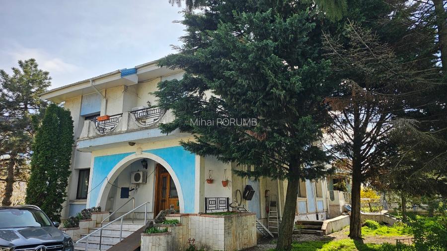 Casa familialā cu teren generos. - 2