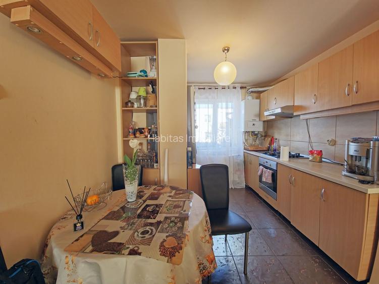 Apartament cu 4 camere, 79mp utili, etaj 2 din 4, zona Nora Manastur - 7