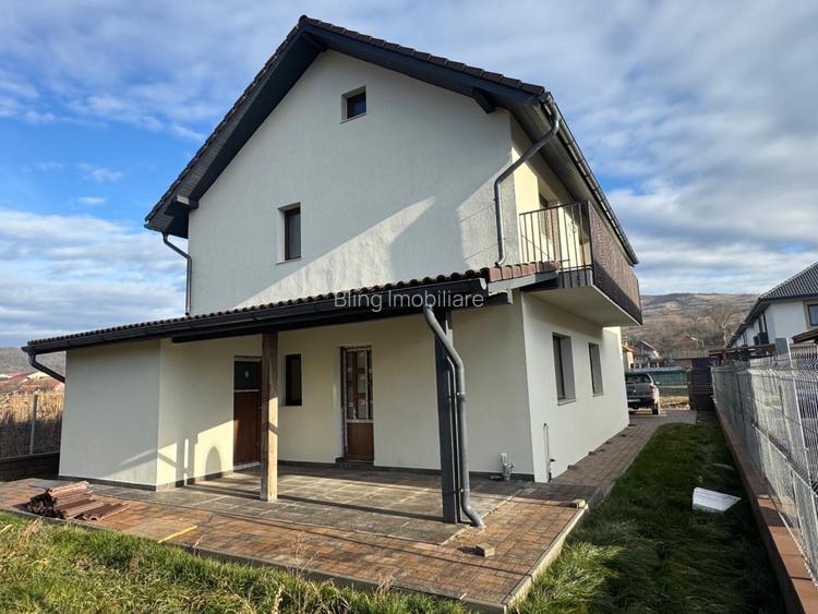 Casa Individuala, 5 camere, 120 mp, teren liber 450 mp, Chinteni - 11