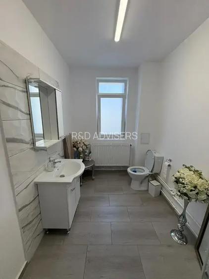 Super Oferta Casa 6 camere De Inchiriat Mosilor Curte Parcare Renovata - 8