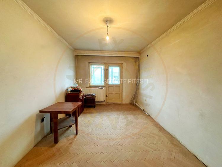 Casa Generoasa + 500mp Teren  Pitesti - Exercitiu - 12