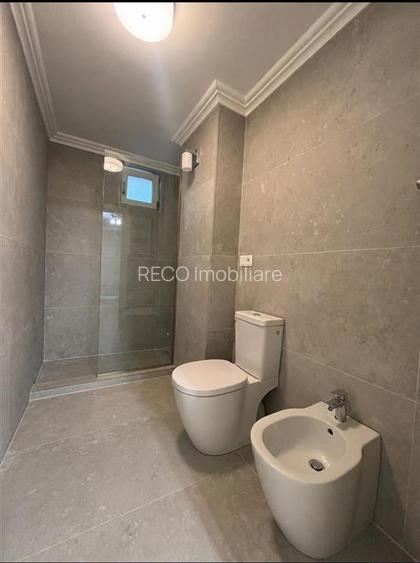 RECO Apartament 3 camere decomandat tip PC zona Decebal - 11
