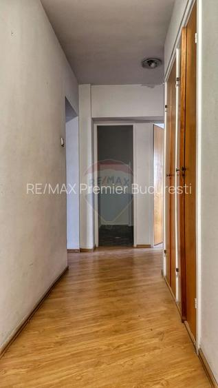 Apartament cu 4 camere de vânzare în zona 13 Septembrie - 4