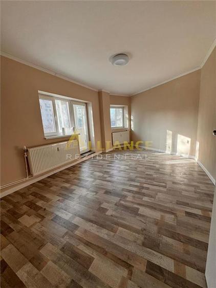 3 Camere Aparatorii Patriei Metrou