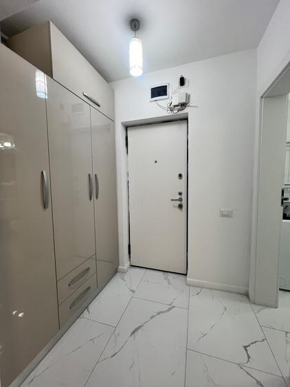 -Garsoniera lux mobilata si utilata complet in primul rand la mare