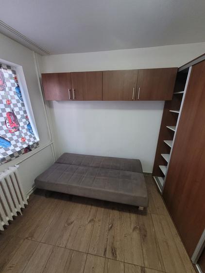 Garsoniera cu baie proprie