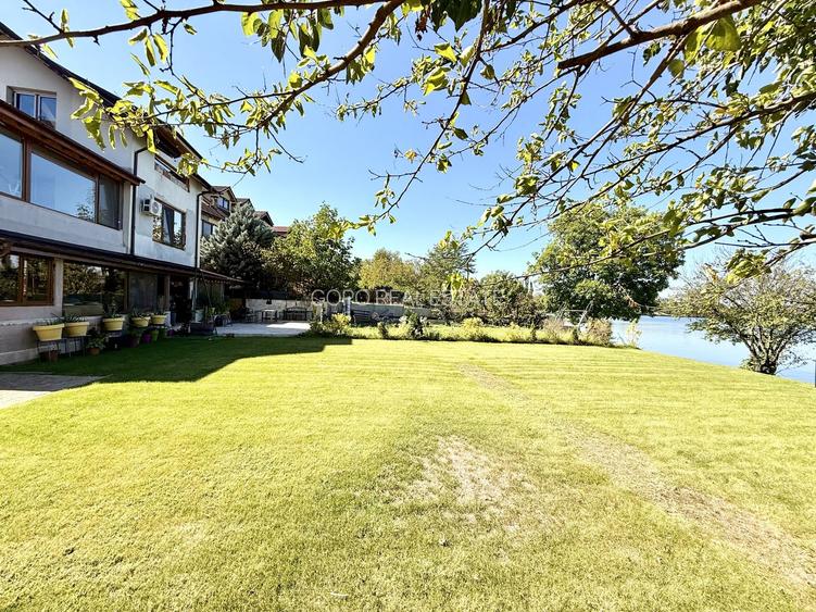 Doua etaje in vila pe malul lacului Grivita birouri rezidential - 2