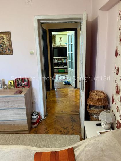 Decomandat si spatios - 8