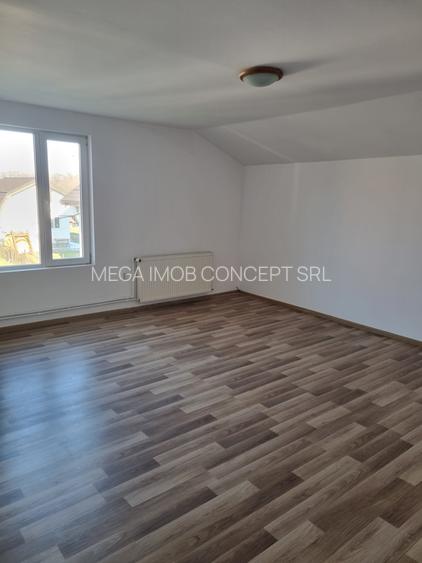 Proprietate generoasa- Casa cu 4 dormitoare si o curte mare - 18