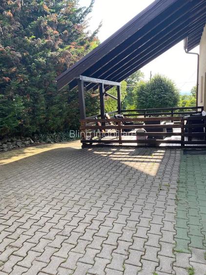 Casa cu 4 camere, 2 terase, 250 mp utili si teren de 1000 mp, zona Faget - 7