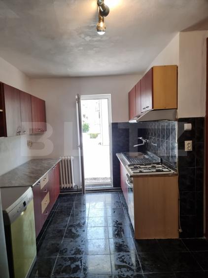 Spatiu comercial, 65 mp, zona Imparatul Traian