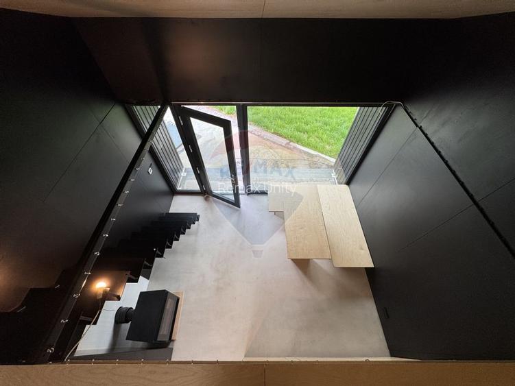 Doua case la munte, cu vedere superba, localizate in Poiana Marului - 25