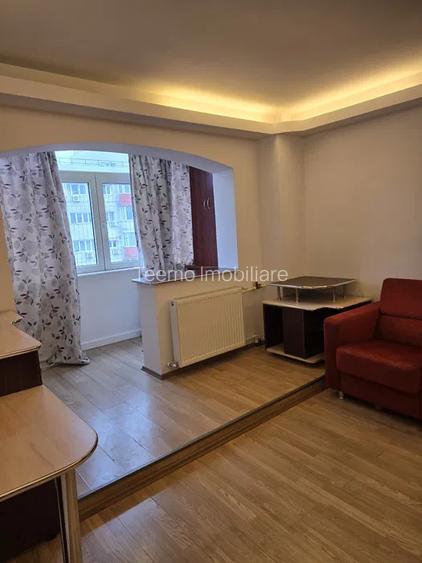 Apartament 2 camere, semidecomandat, 58 mp, balcon, metrou, Tineretului  - 2