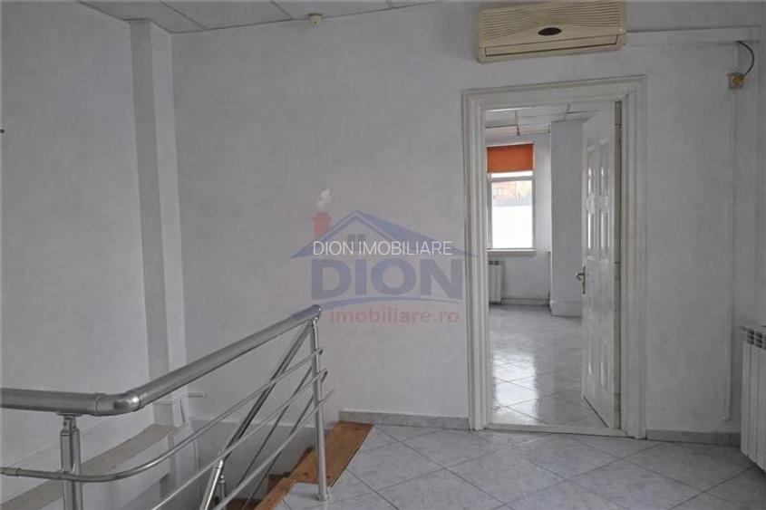 Vila de vanzare , zona  boema - 15