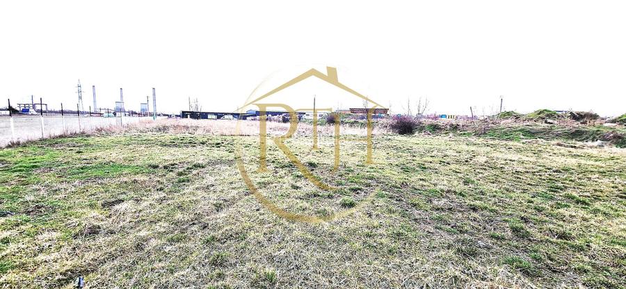 Vand teren intravilan Zona Fraidorf,comison ,,0'' - 5