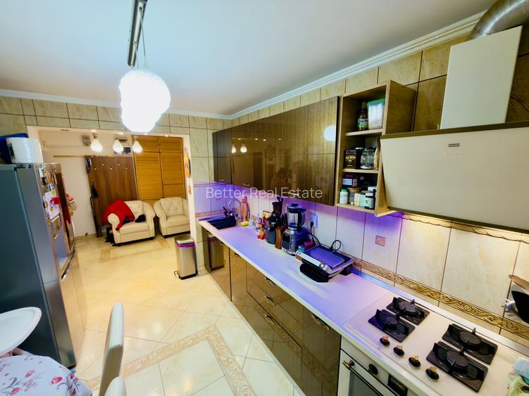 Apartament 4 Camere de Vânzare – 80 mp, Semidecomandat, Apărătorii Patriei - 9