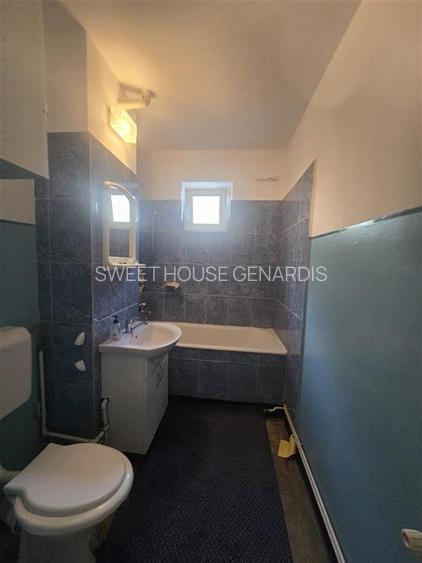 Apartament cu trei camere parter - 8