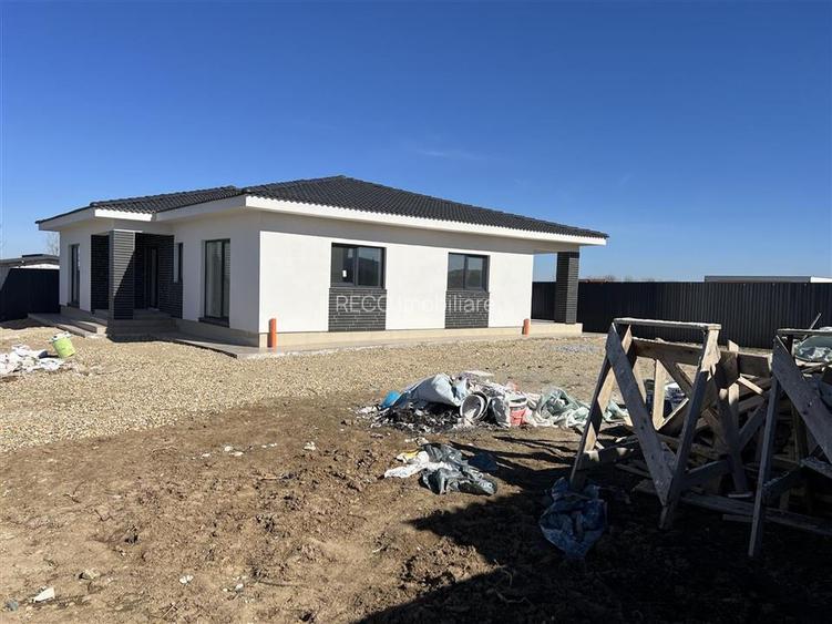 RECO casa moderna 4 camere Cheriu - 20