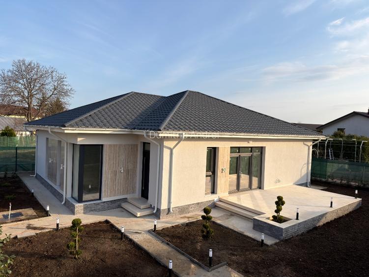 Casă de vânzare Bucov - 10