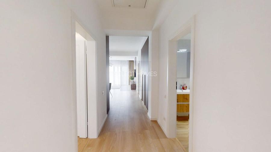 Vila  de Inchiriat 4 Camere *Tunari* *Tur Virtual* - 9