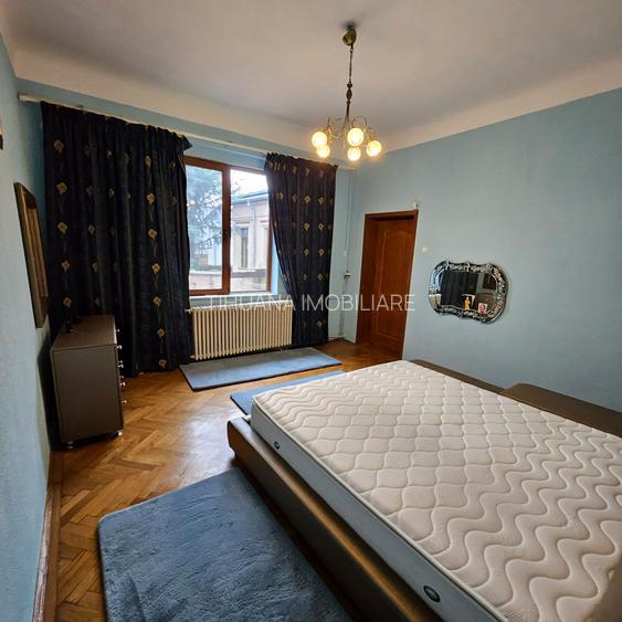 Casa de vanzare - Central(Bulevardul Castanilor) - 10