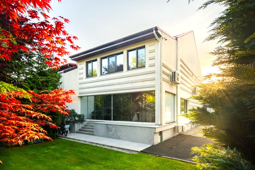 Vila Titan de vanzare - O proprietate care va depăși orice așteptare! - 3