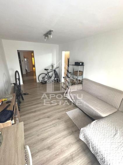 Apartament cu 3 camere, decomandat, etaj intermediar, Circumvalatiunii - 9