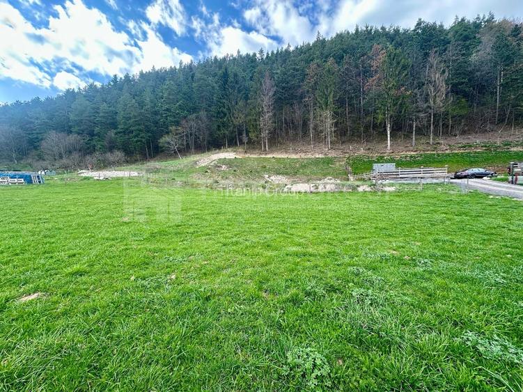 Comision 0%! Teren de vanzare in Moieciu de Jos langa cofetaria Panner - 2