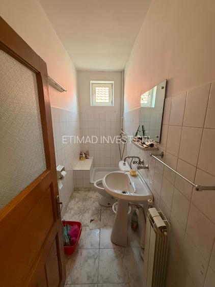 Vila P+1/ Garaj / Acces la 2 strazi / 630 mp - 14