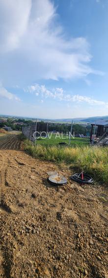 Teren in suprafata  2.010 mp situat in Marcus, deschidere 33 m, utilitati! - 2