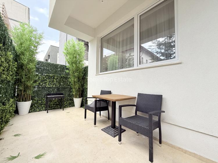 De inchiriat apartament 2 camere cu curte proprie și parcare, la 2 pași de mare - 8