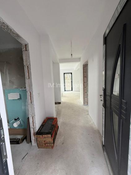 Giroc-Vatra Satului- casa individuala- 3 dormitoare-3 bai - 4