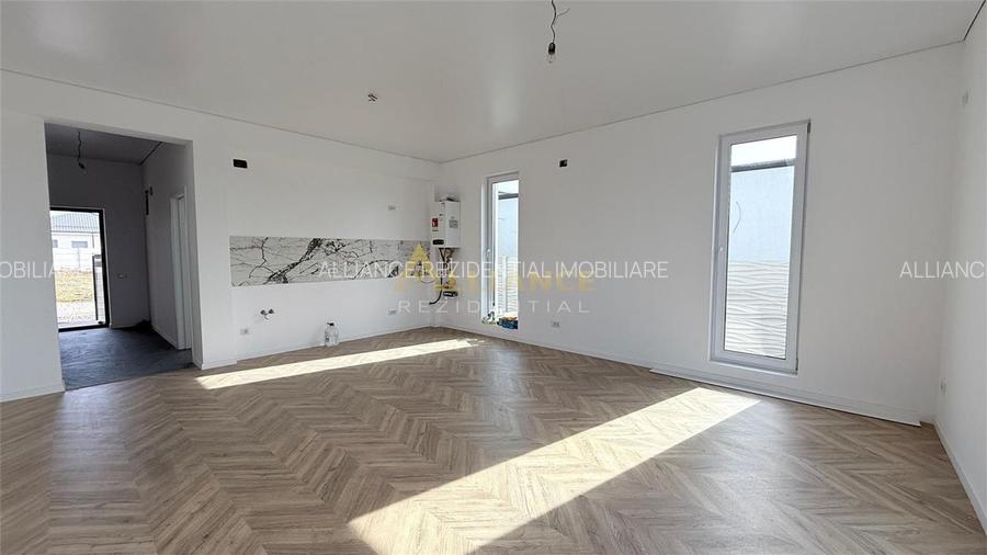 Casa Individuala - 4 camere - 2 bai - 371 mp teren - 6