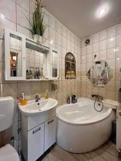 Vilă P+E, 4 camere, central, Salonta. - 12