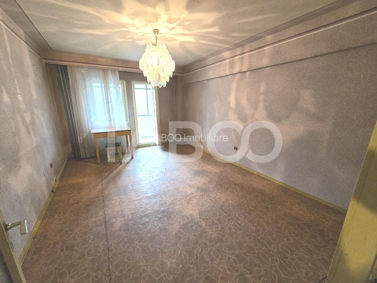 Apartament decomandat 4 camere 4 balcoane 2 bai etaj 1 Central Sibiu - 4