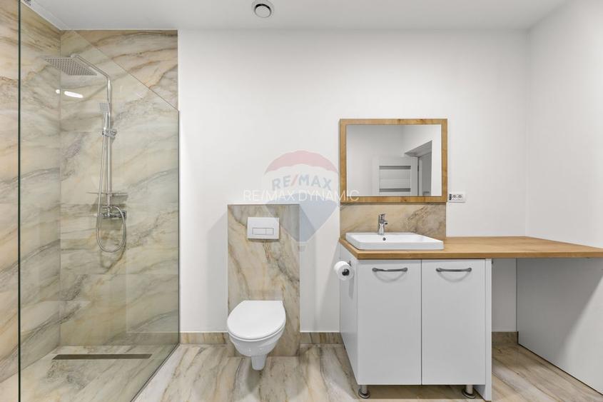 Spatiu comercial de inchiriat la mansarda - 8