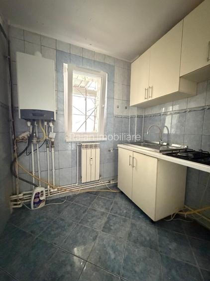 Vanzare apartament 2 camere in Galati, Micro 21, etaj 1, liber - 6