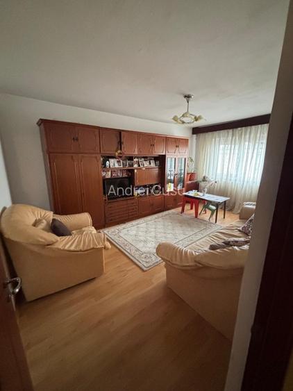apartament 3 camere, 2 balcoane - 3