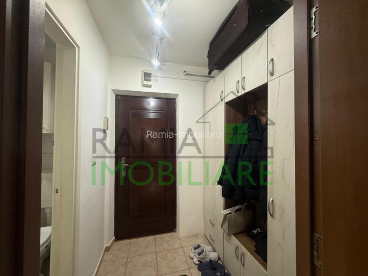 Garsonieră renovată 2023, mobilată modern, centrală proprie, Astra - 11