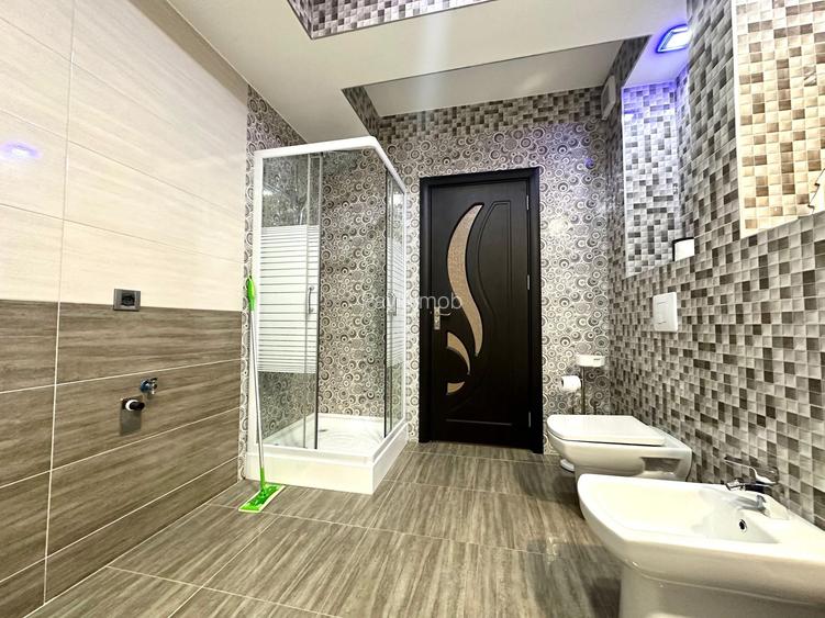 Apartament spatios 4 camere + parcare, pretabil ptr ERASMUS - 9