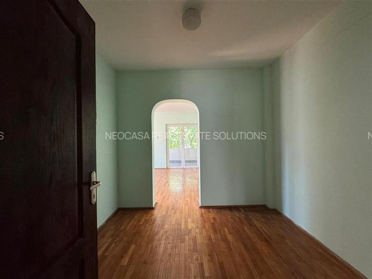 Vila Iancu Nicolae // 450 mp utili // 841 mp teren // Necesita renovare - 16